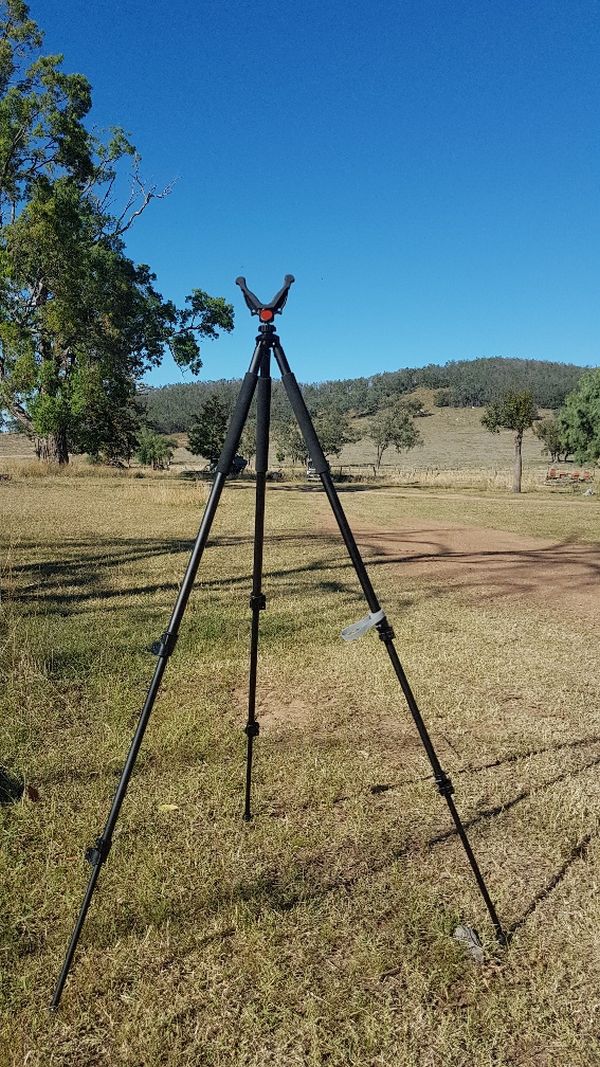 TRIPOD WITH OUR V-MOUNT RIFLE REST